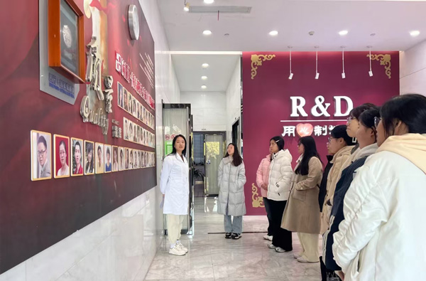 校企共建 促進(jìn)產(chǎn)教融合 | 常紡院師生“沉浸式”參訪常州四藥